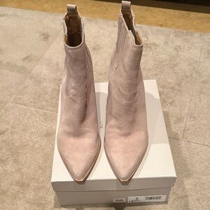 Marc Fisher Elegant Women's Tan Ankle Boots